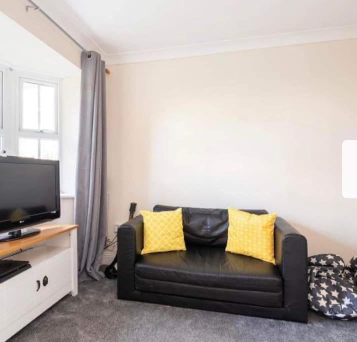 Beautiful Large Property, Sleeps 9 Walking Distance To The Sea , Beaches And Restaurants Fantastic Interior Lyme Regis Exterior photo