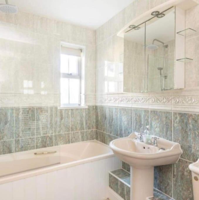 Beautiful Large Property, Sleeps 9 Walking Distance To The Sea , Beaches And Restaurants Fantastic Interior Lyme Regis Exterior photo