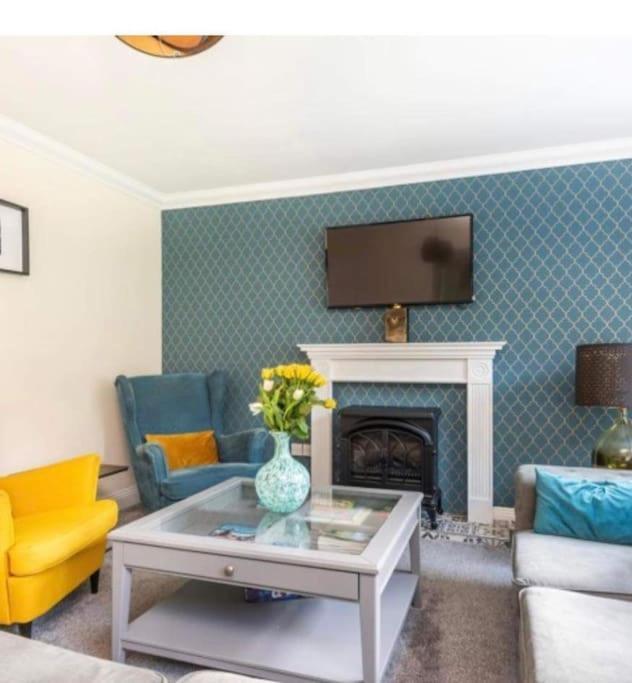 Beautiful Large Property, Sleeps 9 Walking Distance To The Sea , Beaches And Restaurants Fantastic Interior Lyme Regis Exterior photo